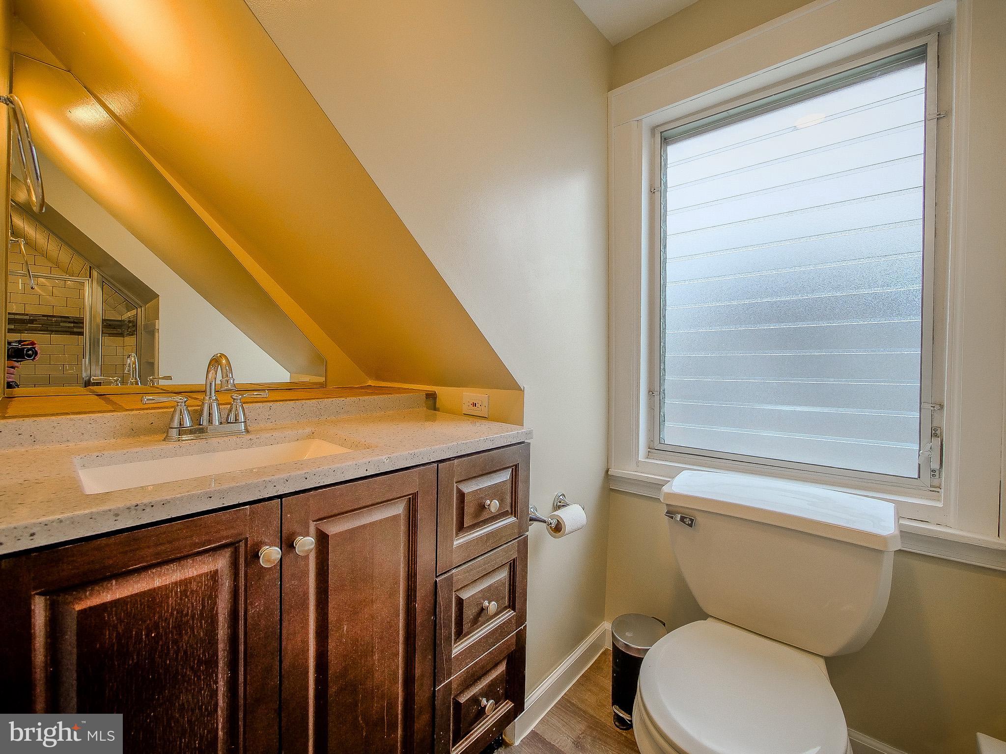 133 Grandview Road Ardmore, PA 19003 - Photo 50 of 64 3rd Floor Bathroom