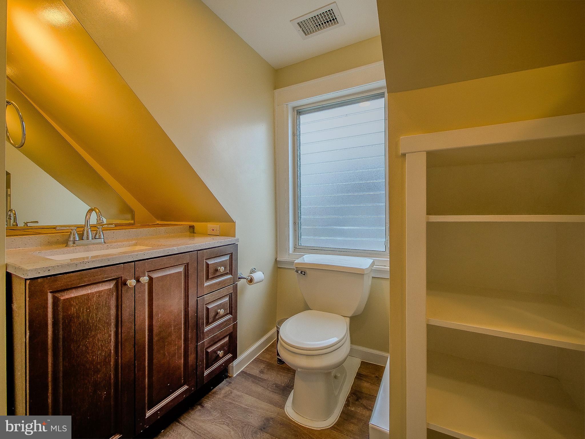 133 Grandview Road Ardmore, PA 19003 - Photo 51 of 64 3rd Floor Bathroom