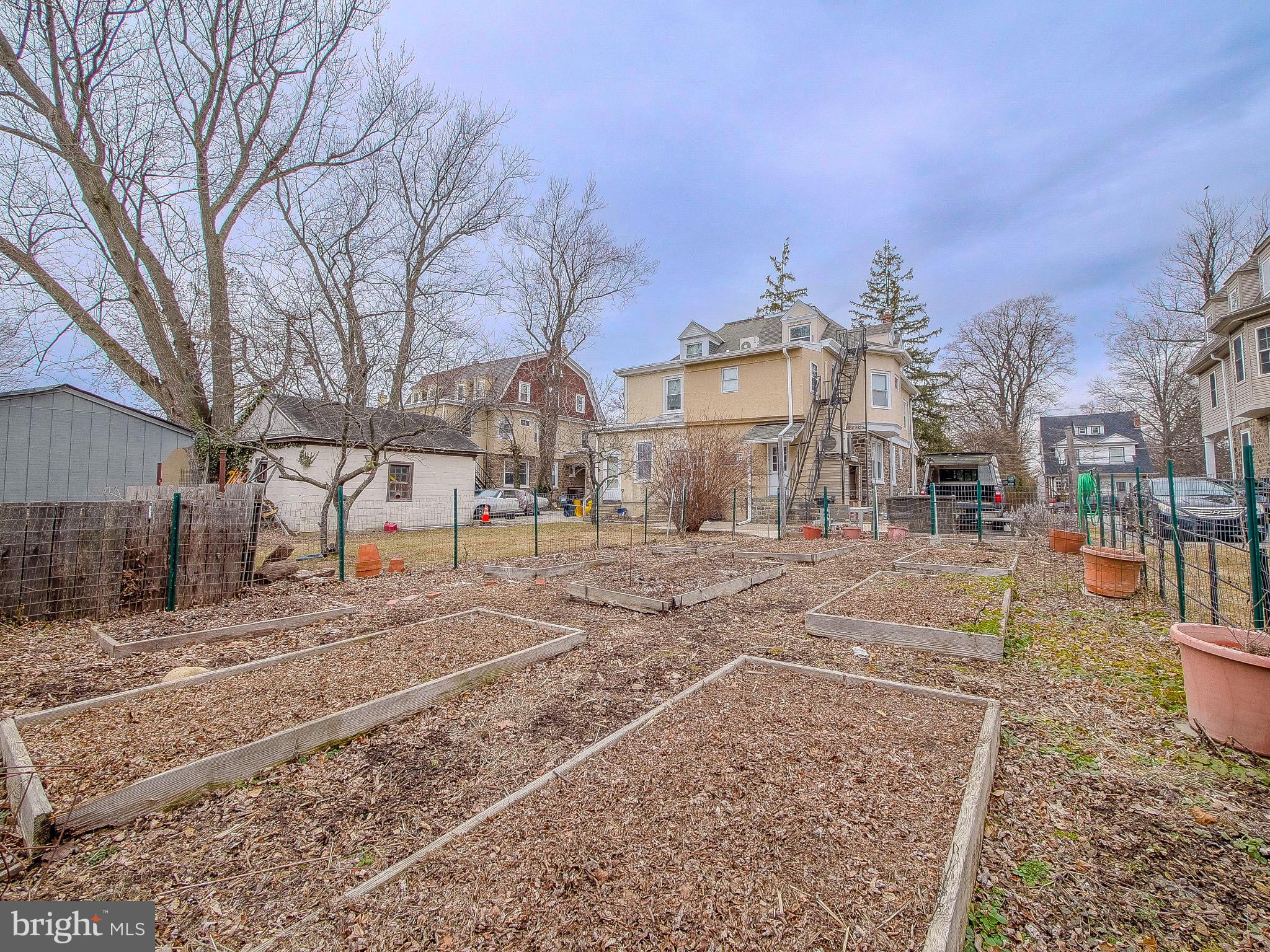 133 Grandview Road Ardmore, PA 19003 - Photo 64 of 64 Garden bed/backyard