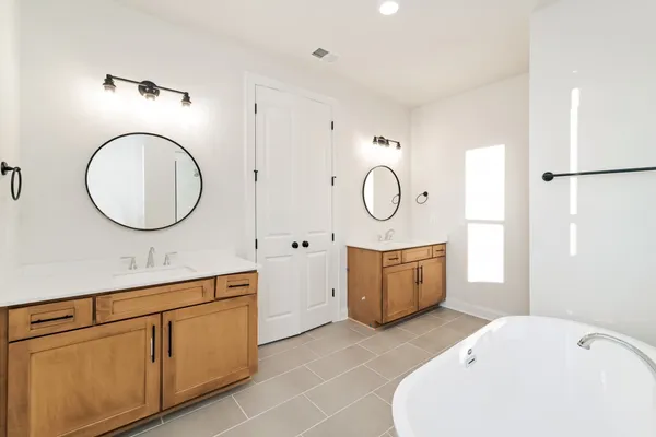 $799,900 | 7406 Black Fox Drive, Fairview, TN 37062