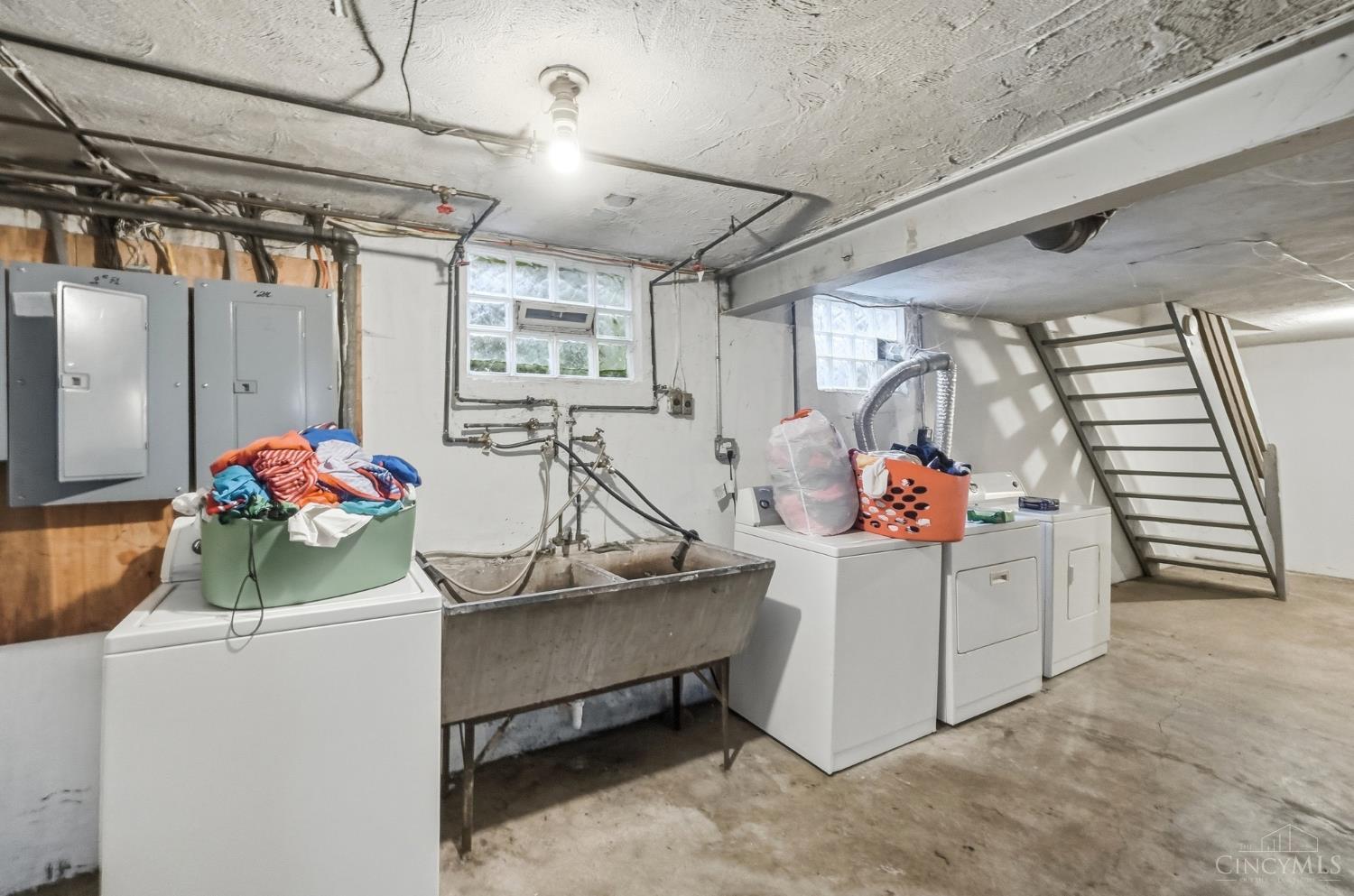 6211 Paddock Road Cincinnati, OH 45216 - Photo 67 of 80