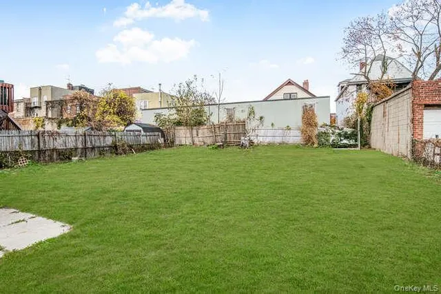 $1,475,000 | 965 East 226th Street | Wakefield