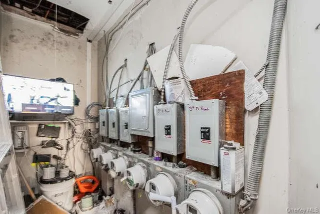 $1,475,000 | 965 East 226th Street | Wakefield