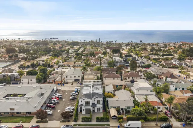 $3,650,000 | 7216 Fay Avenue, La Jolla, CA 92037