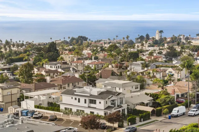 $3,650,000 | 7216 Fay Avenue, La Jolla, CA 92037