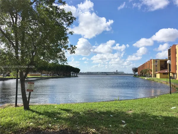 $2,250 | 4709 Northwest 7th Street, Unit 1079, Miami, FL 33126