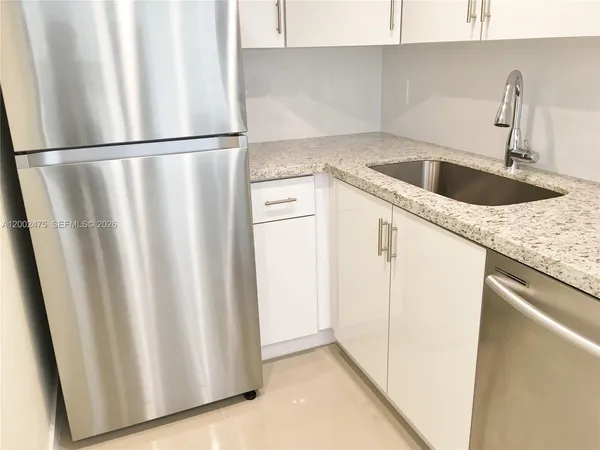 $2,250 | 4709 Northwest 7th Street, Unit 1079, Miami, FL 33126