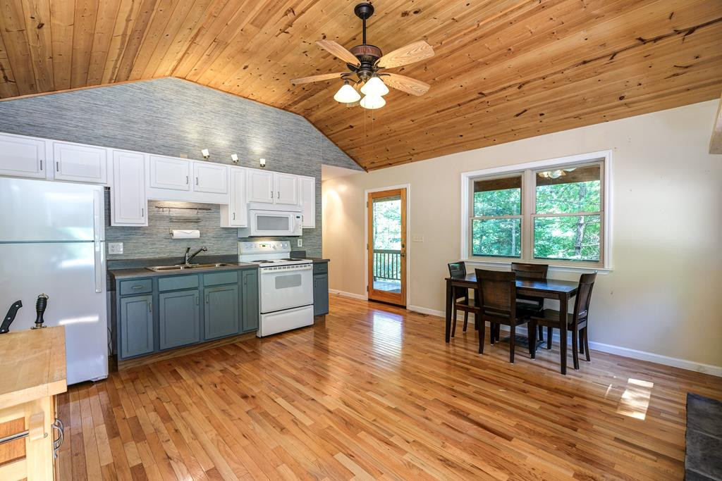 216 Grace Mountain Road Murphy, NC 28906 - Photo 9 of 39