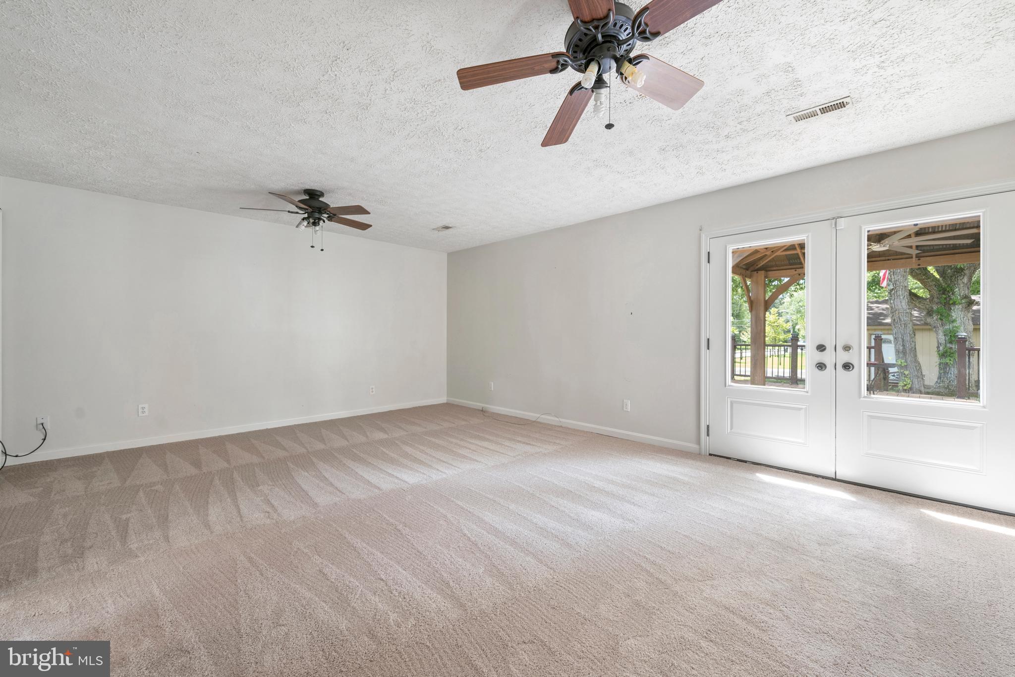 1208 Pine Lane Accokeek, MD 20607 - Photo 15 of 35 Primary bedroom