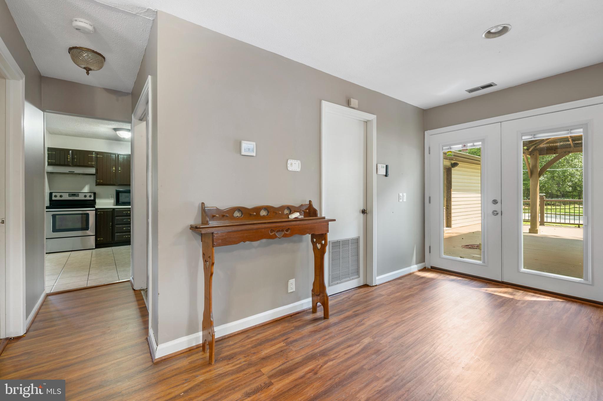 1208 Pine Lane Accokeek, MD 20607 - Photo 10 of 35 Great room/Family room