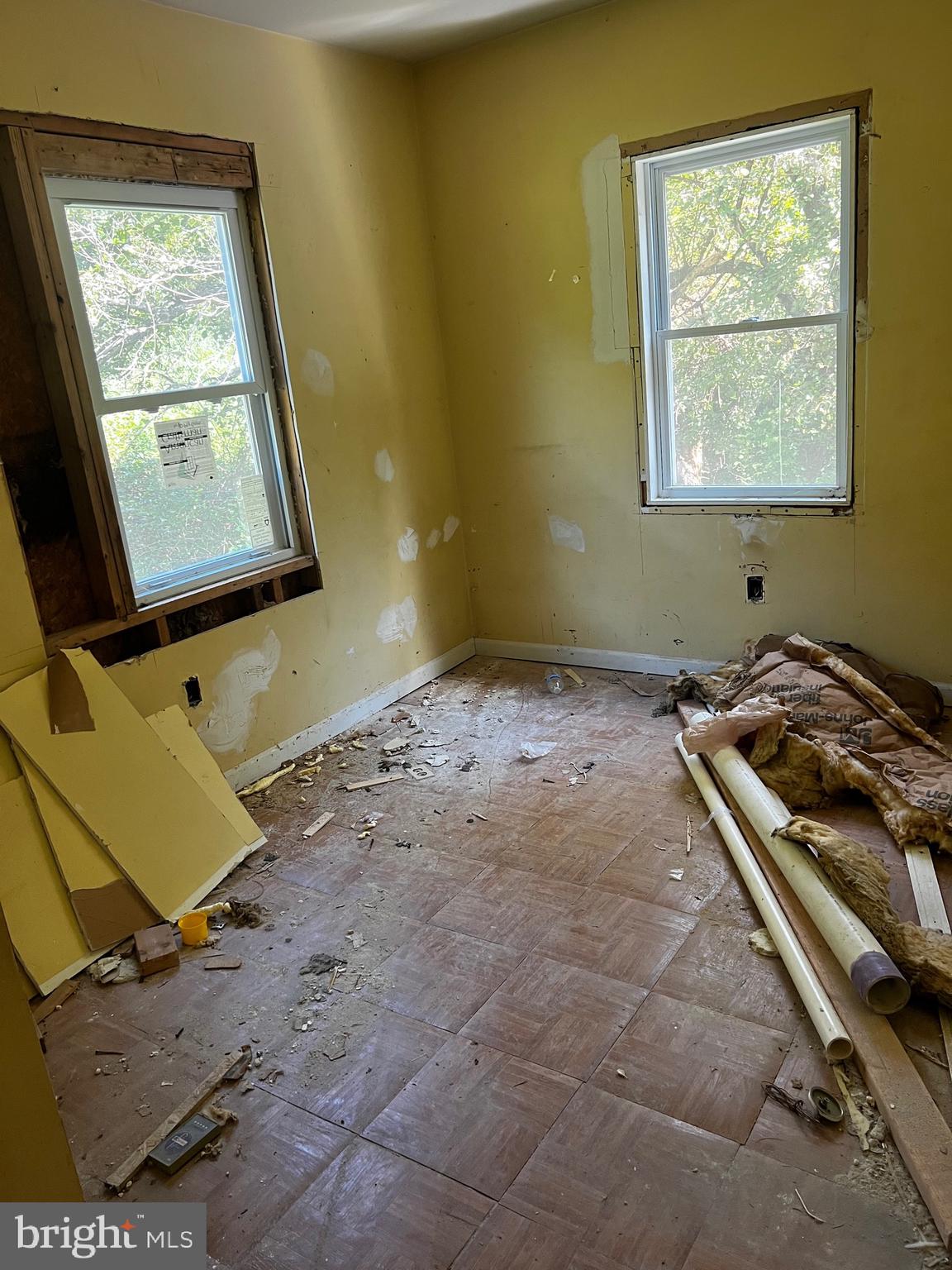 Mt Victoria Road Newburg, MD 20664 - Photo 25 of 43 a bedroom with a bed and a window