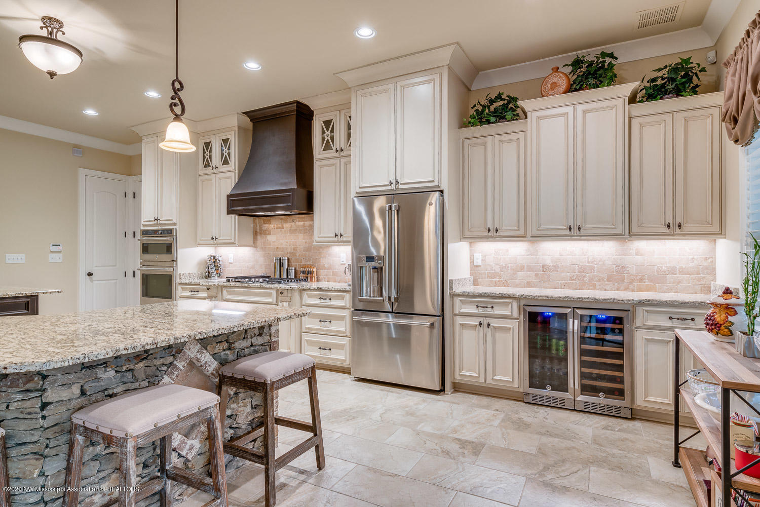 3612 Iron Bridge Road Olive Branch, MS 38654 - Photo 12 of 44 Extended Kitchen