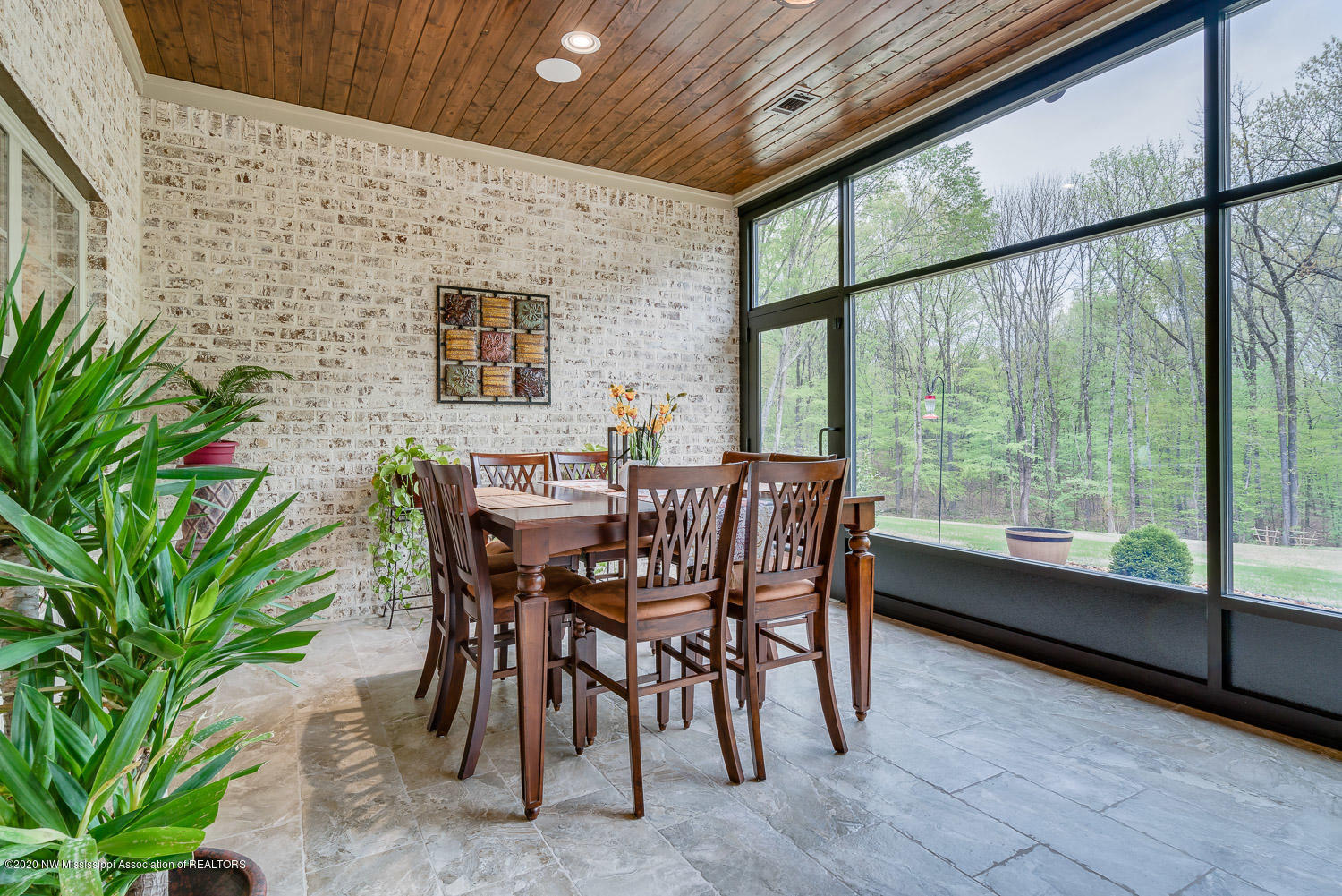 3612 Iron Bridge Road Olive Branch, MS 38654 - Photo 18 of 44 Sun Room 3