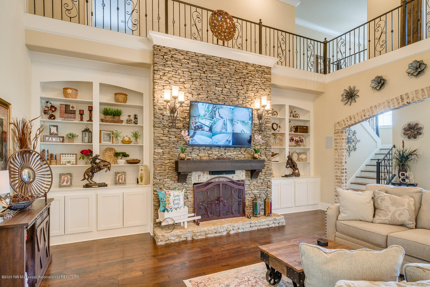 3612 Iron Bridge Road Olive Branch, MS 38654 - Photo 9 of 44 Great Room