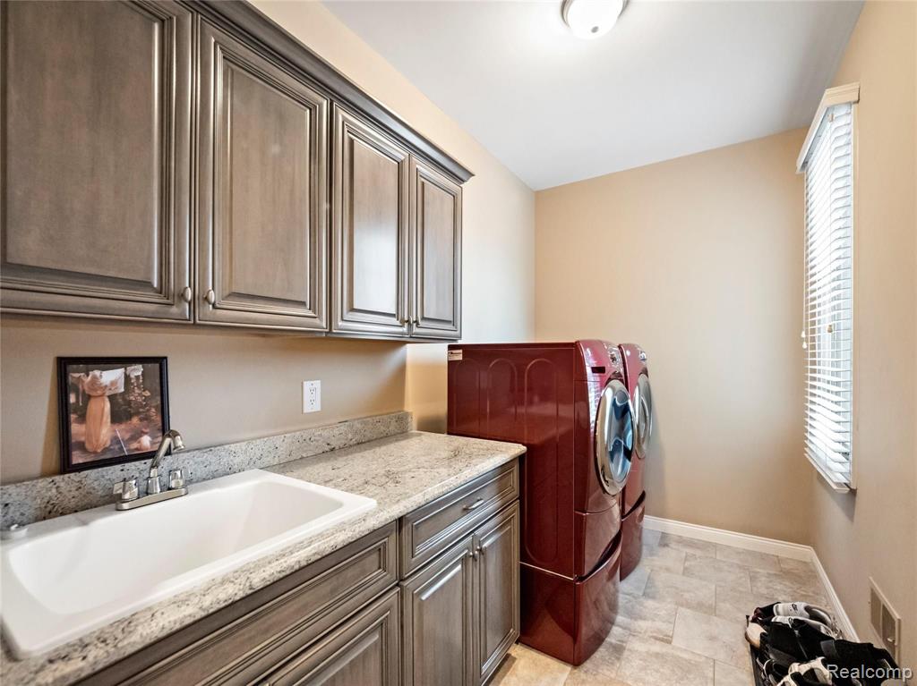 766 Passive Drive Rochester Hills, MI 48306 - Photo 40 of 46