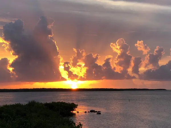 $5,950,000 | 260 Plantation Avenue, Tavernier, FL 33070