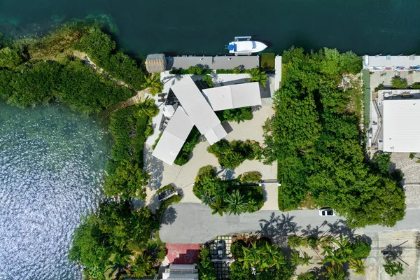 $5,950,000 | 260 Plantation Avenue, Tavernier, FL 33070