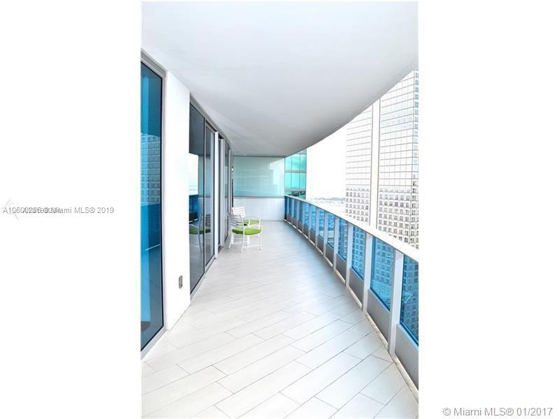 200 South Biscayne Boulevard, Unit 3903 Miami, FL 33131 - Photo 4 of 19