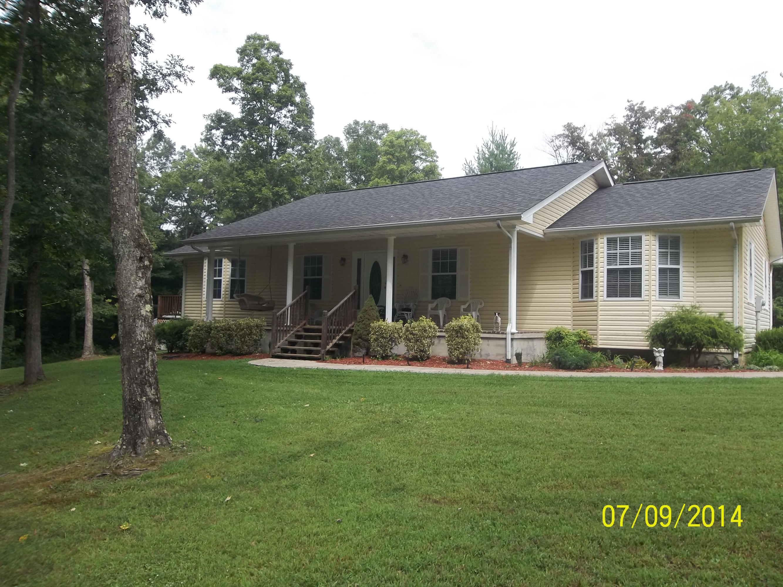 195 Ccc Road Wartburg, TN 37887 - Photo 1 of 21 100_0690