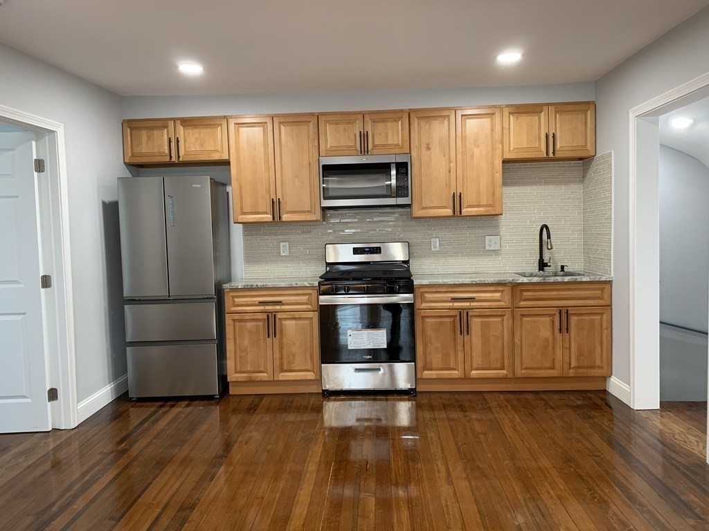 19 Park Street, Unit 1 Salem, MA 01970 - Photo 2 of 10