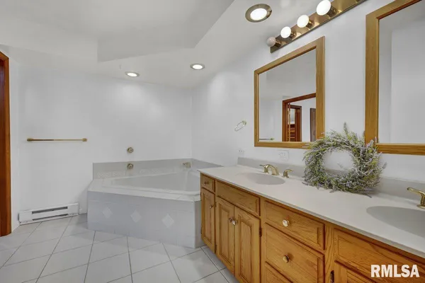 $447,900 | 1220 South Main Street, Morton, IL 61550