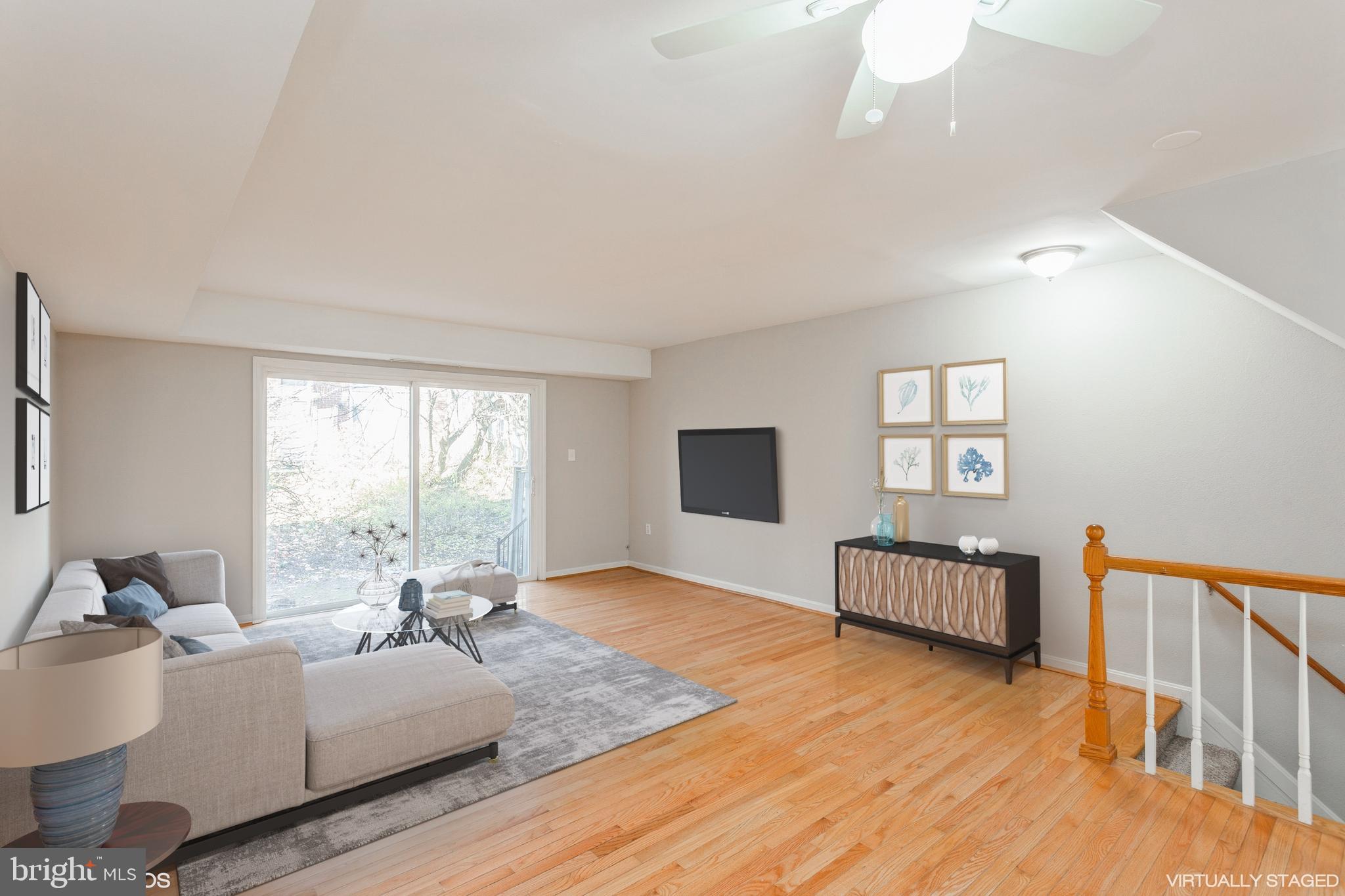 1941 Greenberry Road Baltimore, MD 21209 - Photo 2 of 18 Gallery Image 2