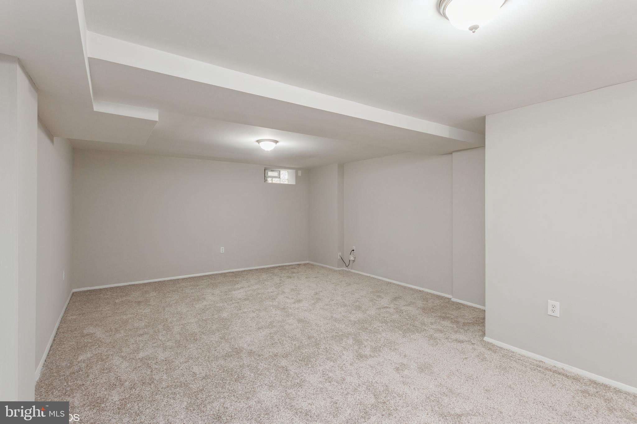 1941 Greenberry Road Baltimore, MD 21209 - Photo 16 of 18 Gallery Image 16