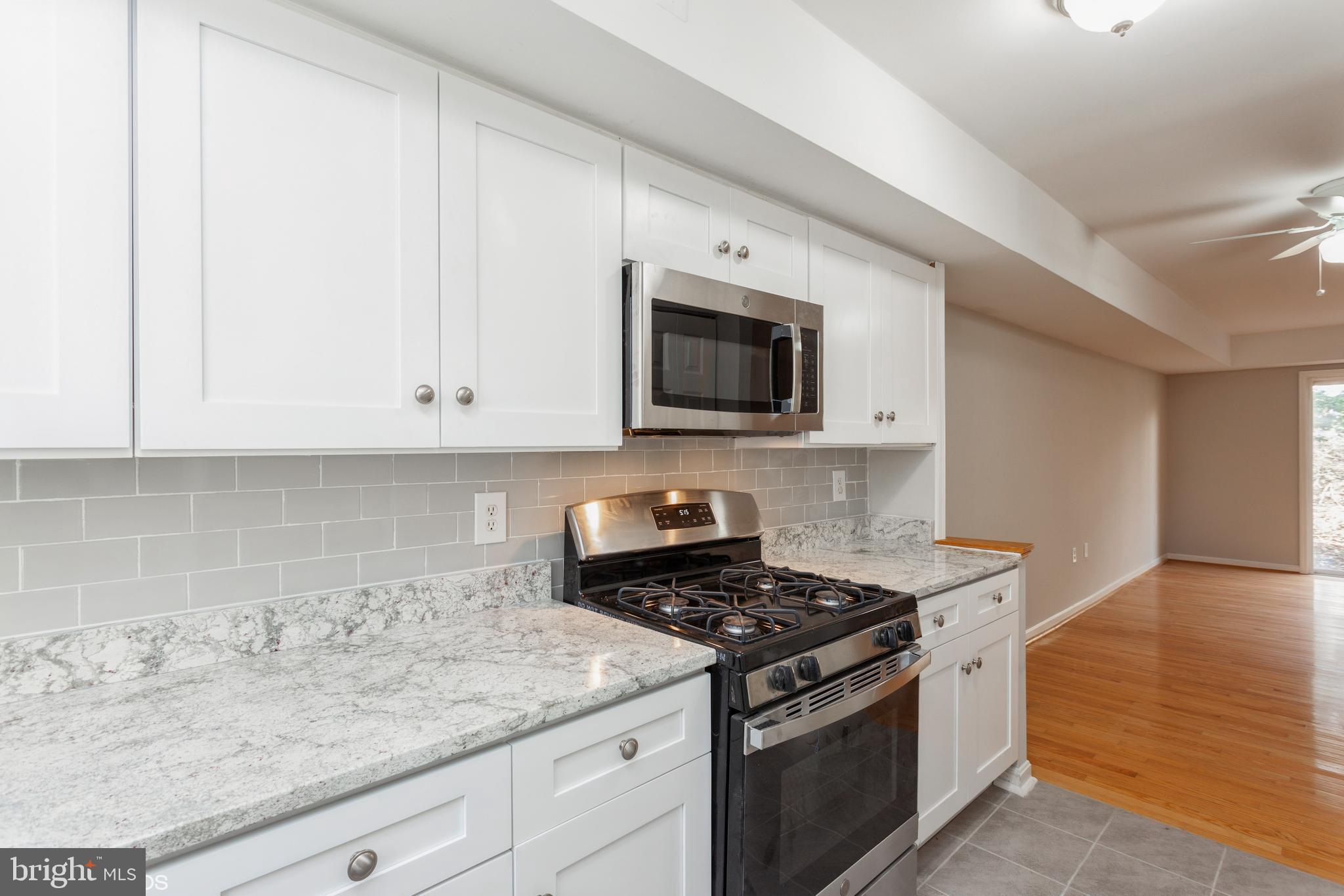 1941 Greenberry Road Baltimore, MD 21209 - Photo 7 of 18 Gallery Image 7