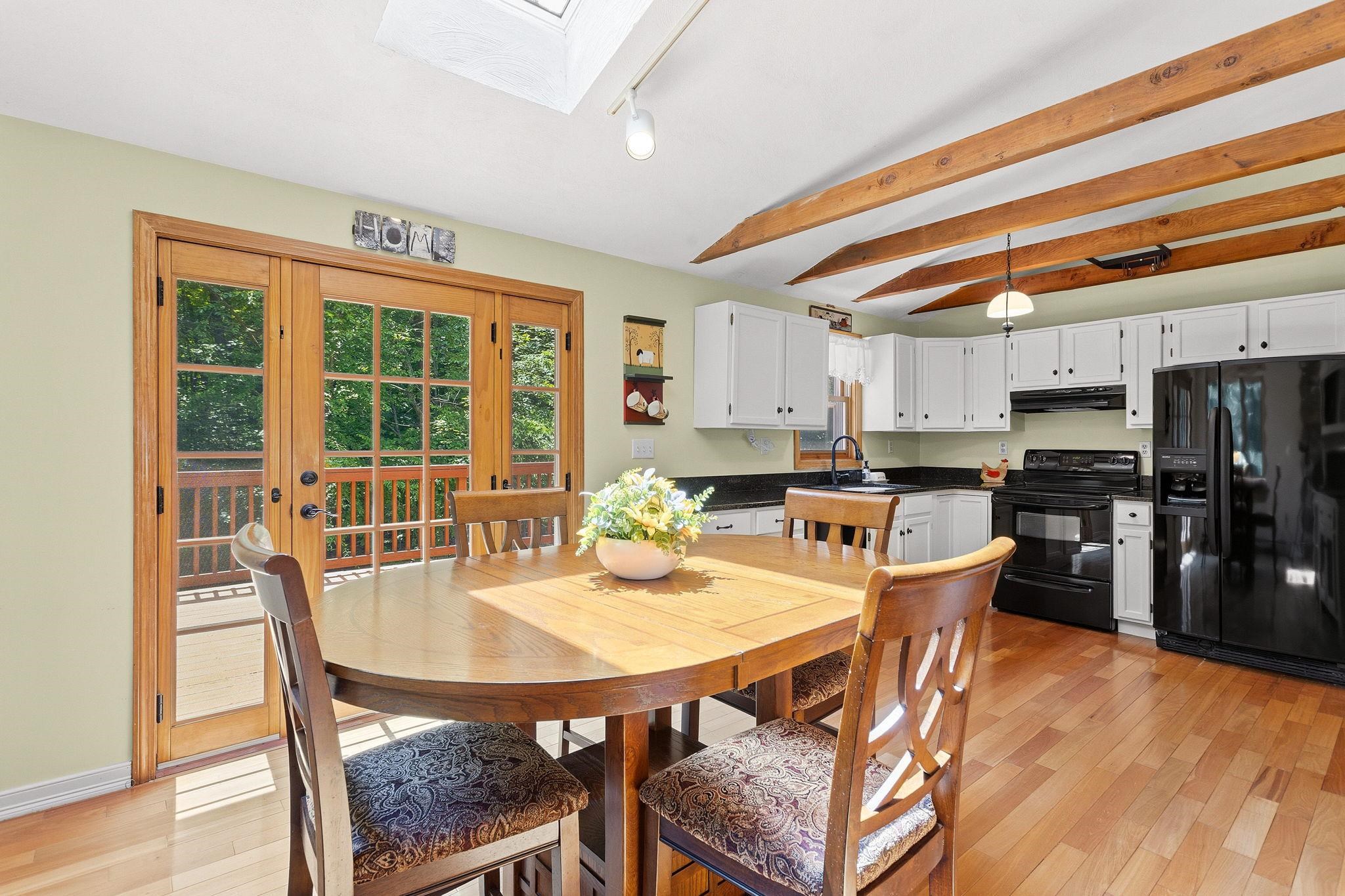 77 Tsienneto Road Derry, NH 03038 - Photo 20 of 57