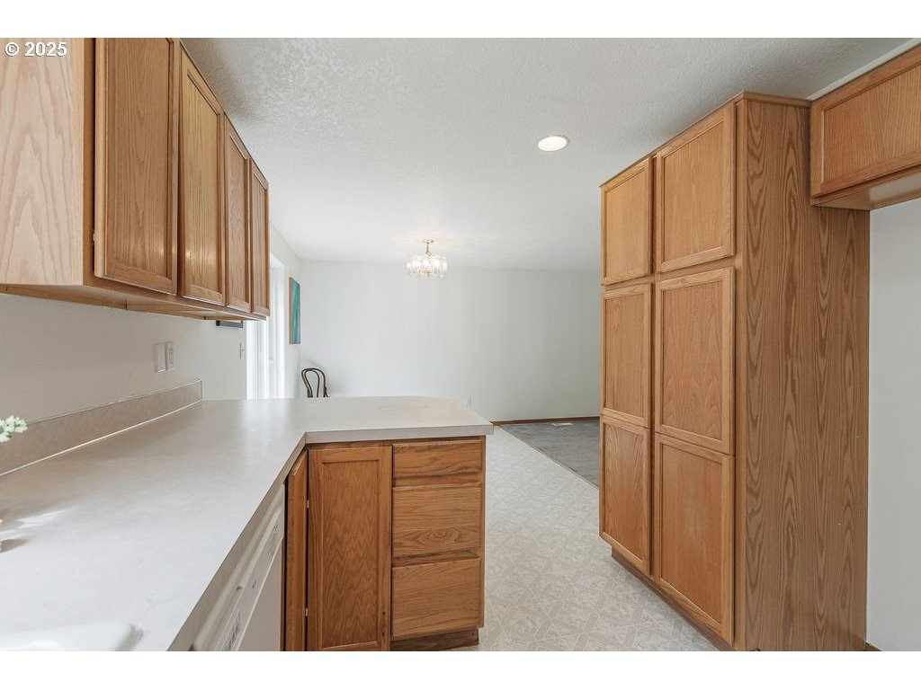 37600 Dubarko Road Sandy, OR 97055 - Photo 19 of 41 Gallery Image 19