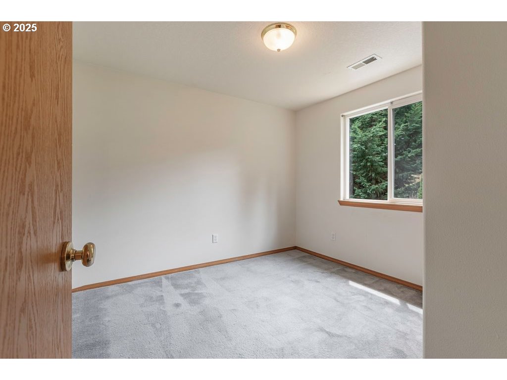 37600 Dubarko Road Sandy, OR 97055 - Photo 29 of 41 Gallery Image 29
