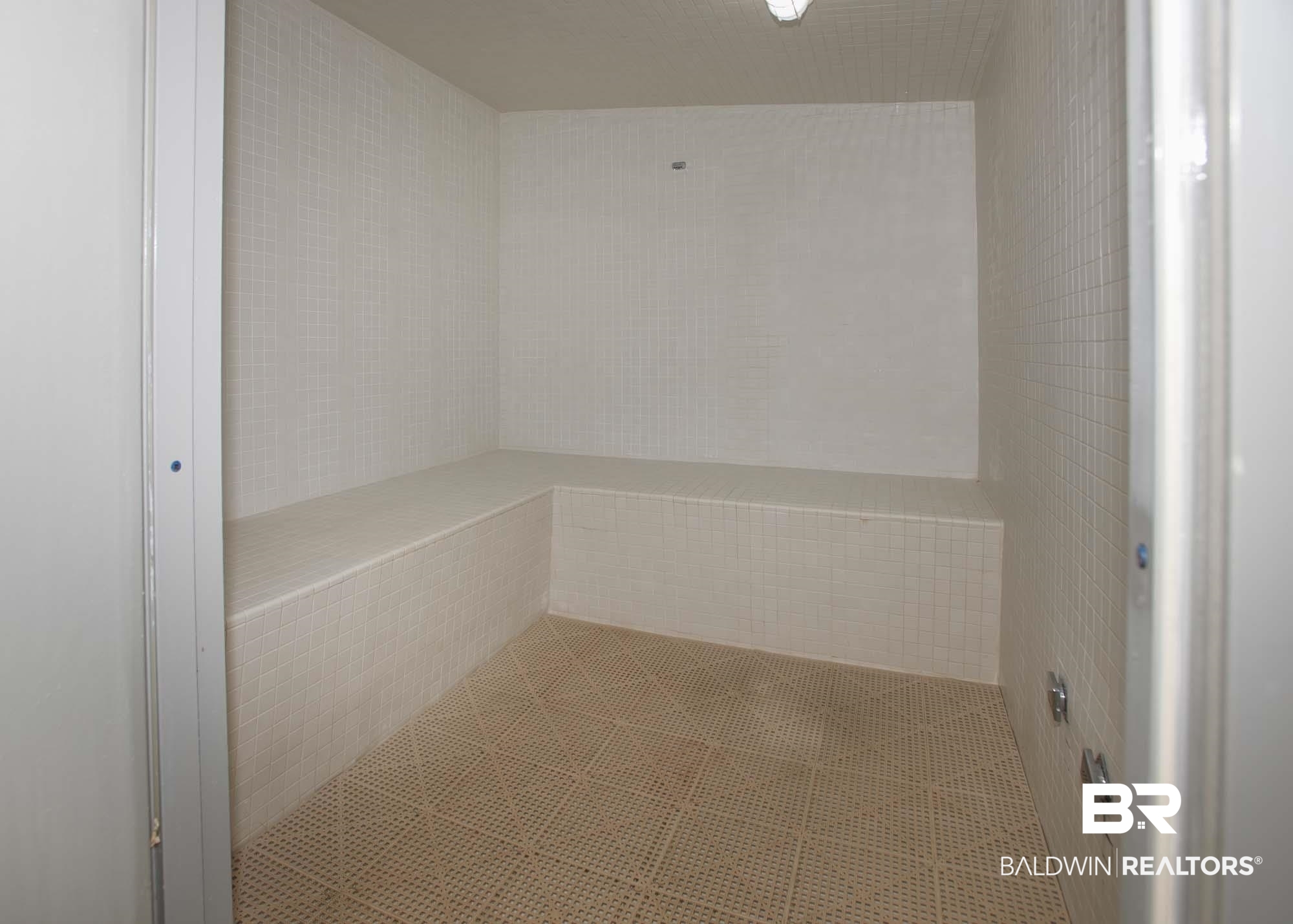 400 Plantation Road, Unit 1202 Gulf Shores, AL 36542 - Photo 27 of 36 Steam Room