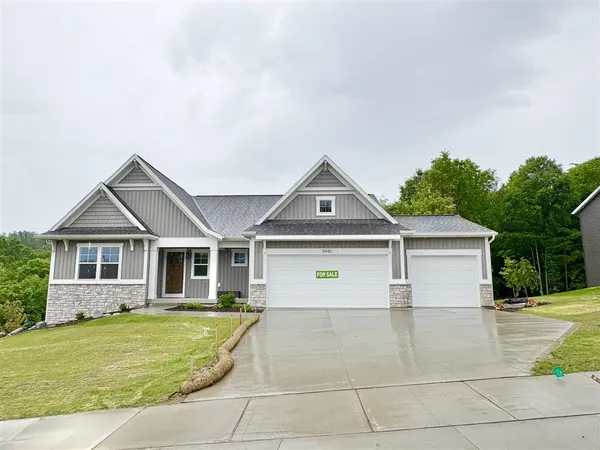 $664,900 | 5940 Valley Point W Drive, Caledonia, MI 49316