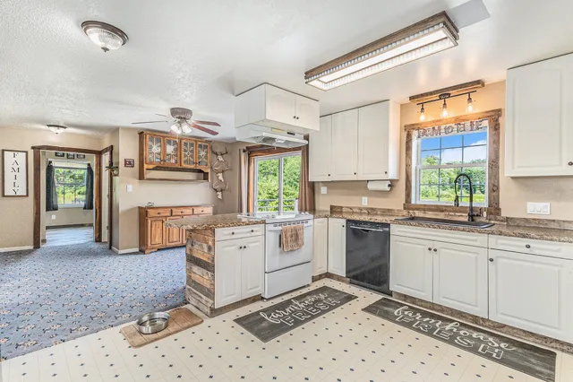 $499,900 | 3431 Highway 20, Hesperia, MI 49421