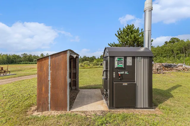 $499,900 | 3431 Highway 20, Hesperia, MI 49421