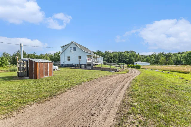 $499,900 | 3431 Highway 20, Hesperia, MI 49421