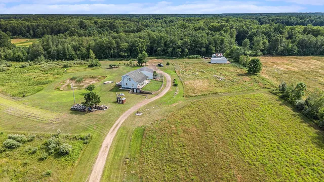 $499,900 | 3431 Highway 20, Hesperia, MI 49421