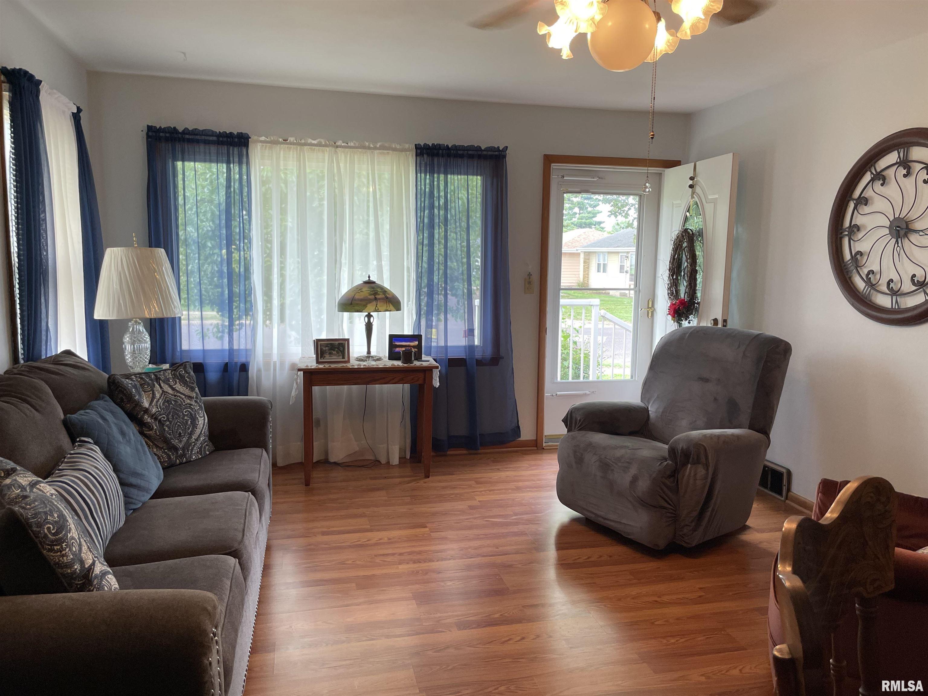 1508 James Road Pekin, IL 61554 - Photo 2 of 16 Gallery Image 2