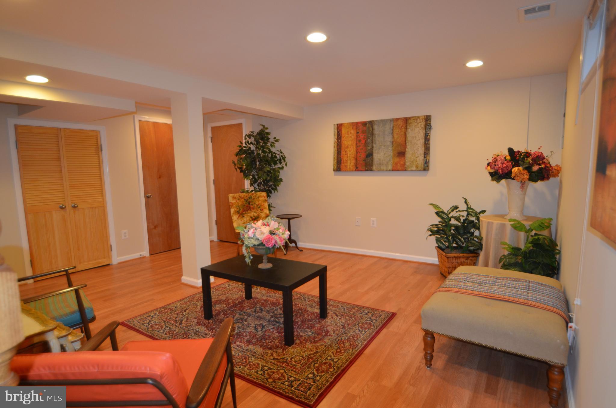 5019 Edgewood Road College Park, MD 20740 - Photo 16 of 29 Family Room