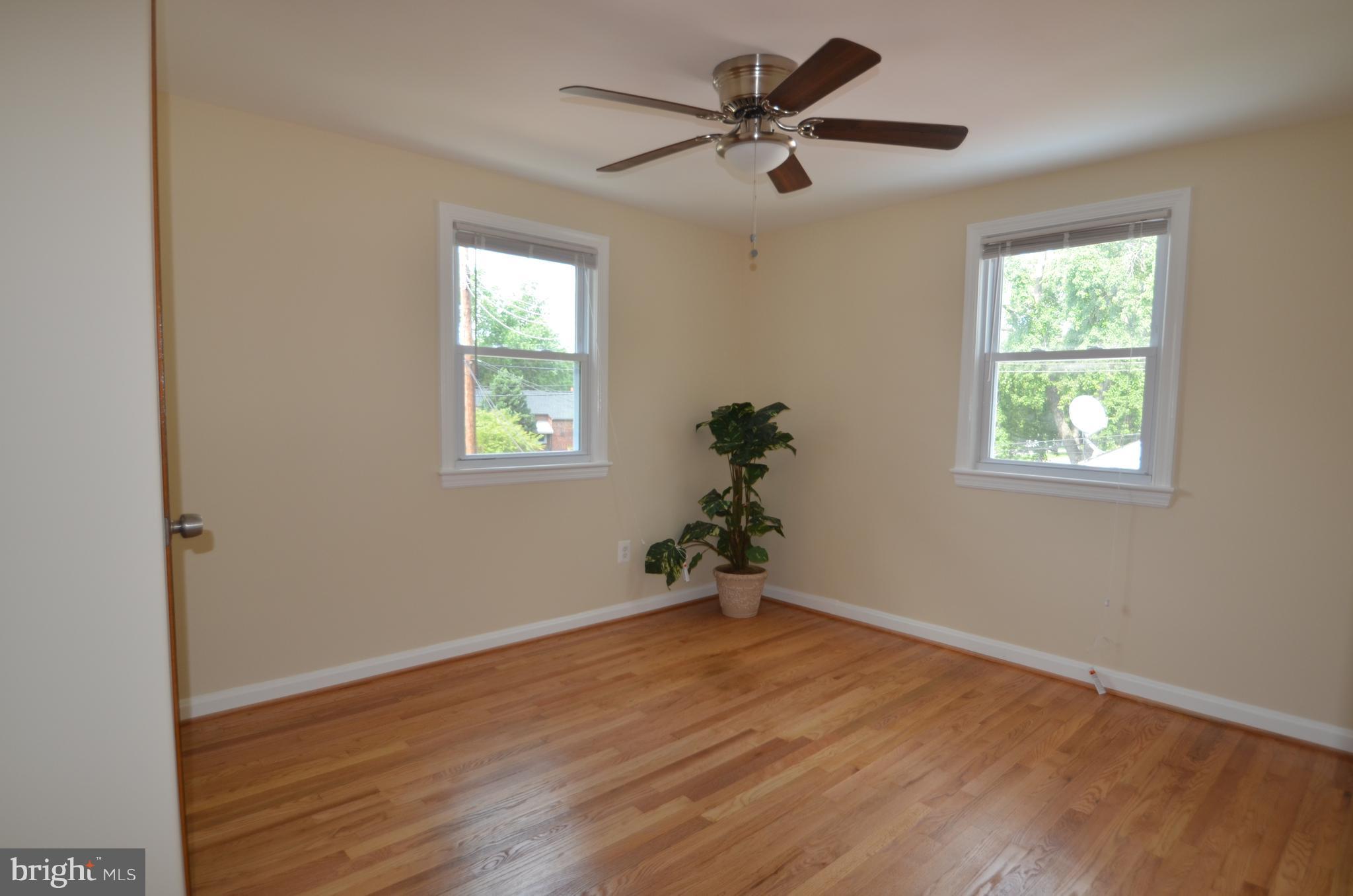 5019 Edgewood Road College Park, MD 20740 - Photo 18 of 29 Second Bedroom