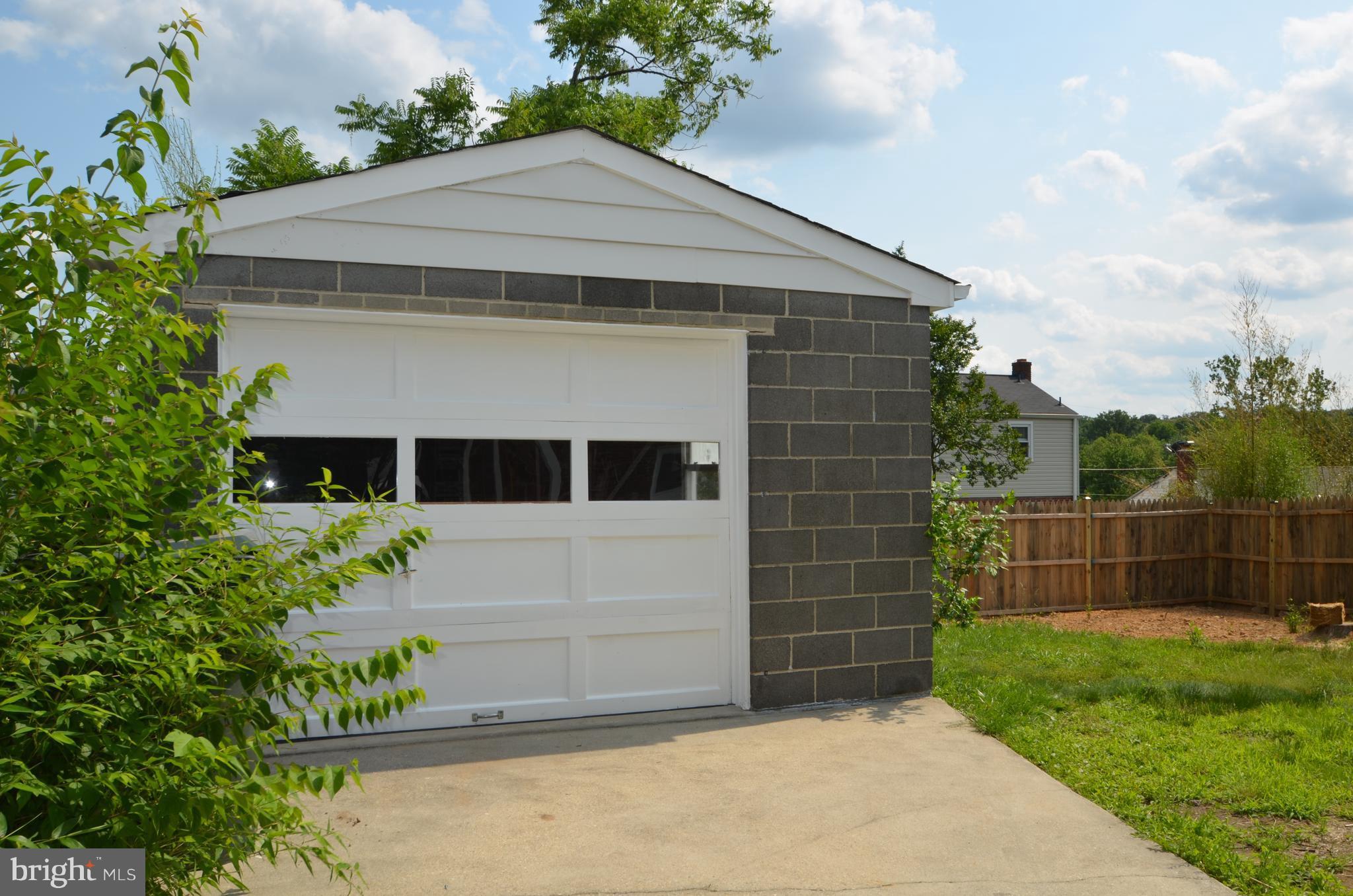 5019 Edgewood Road College Park, MD 20740 - Photo 25 of 29 Garage & Workshop