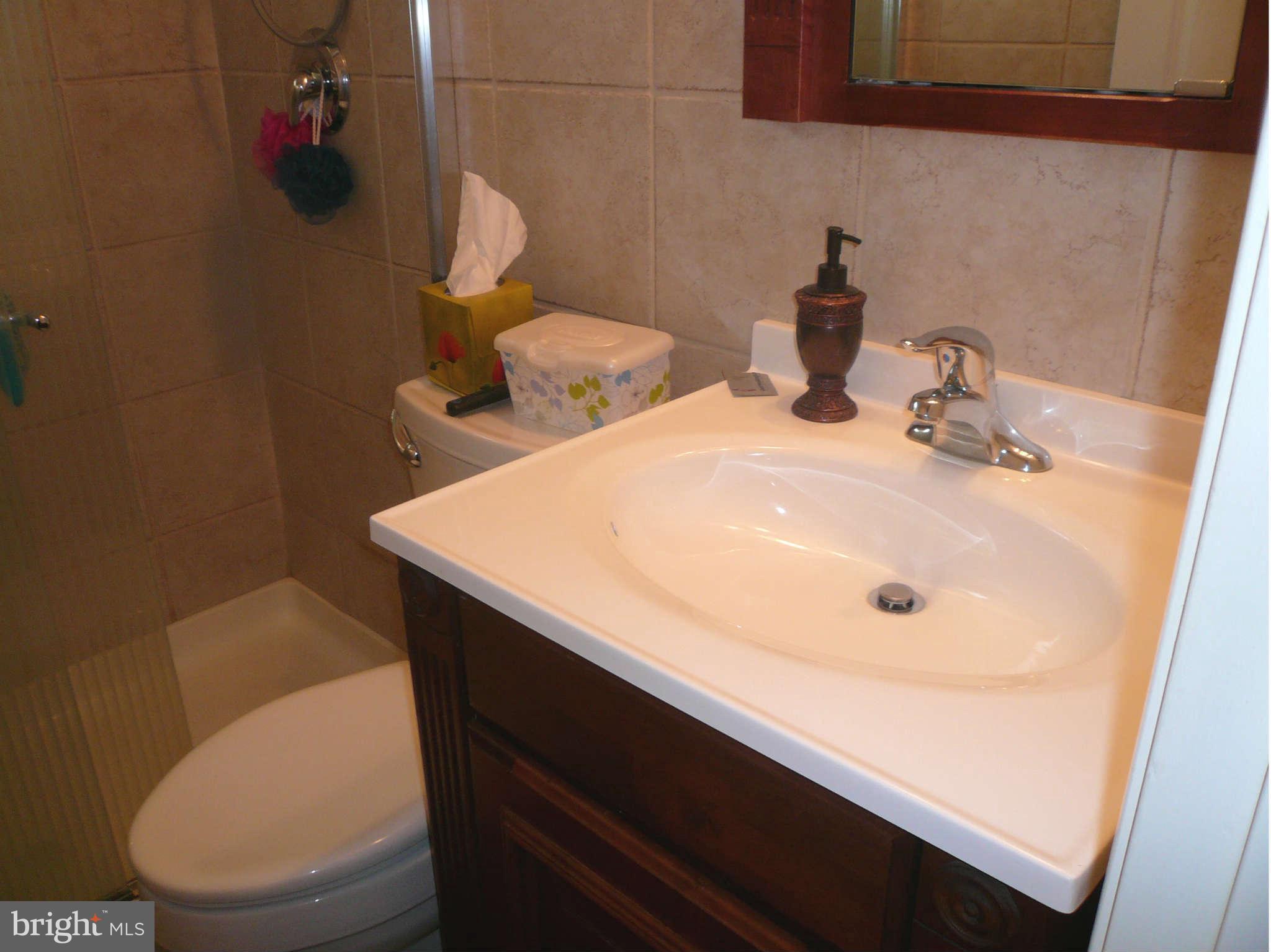 2728 Plainfield Road Baltimore, MD 21222 - Photo 12 of 29 Bath