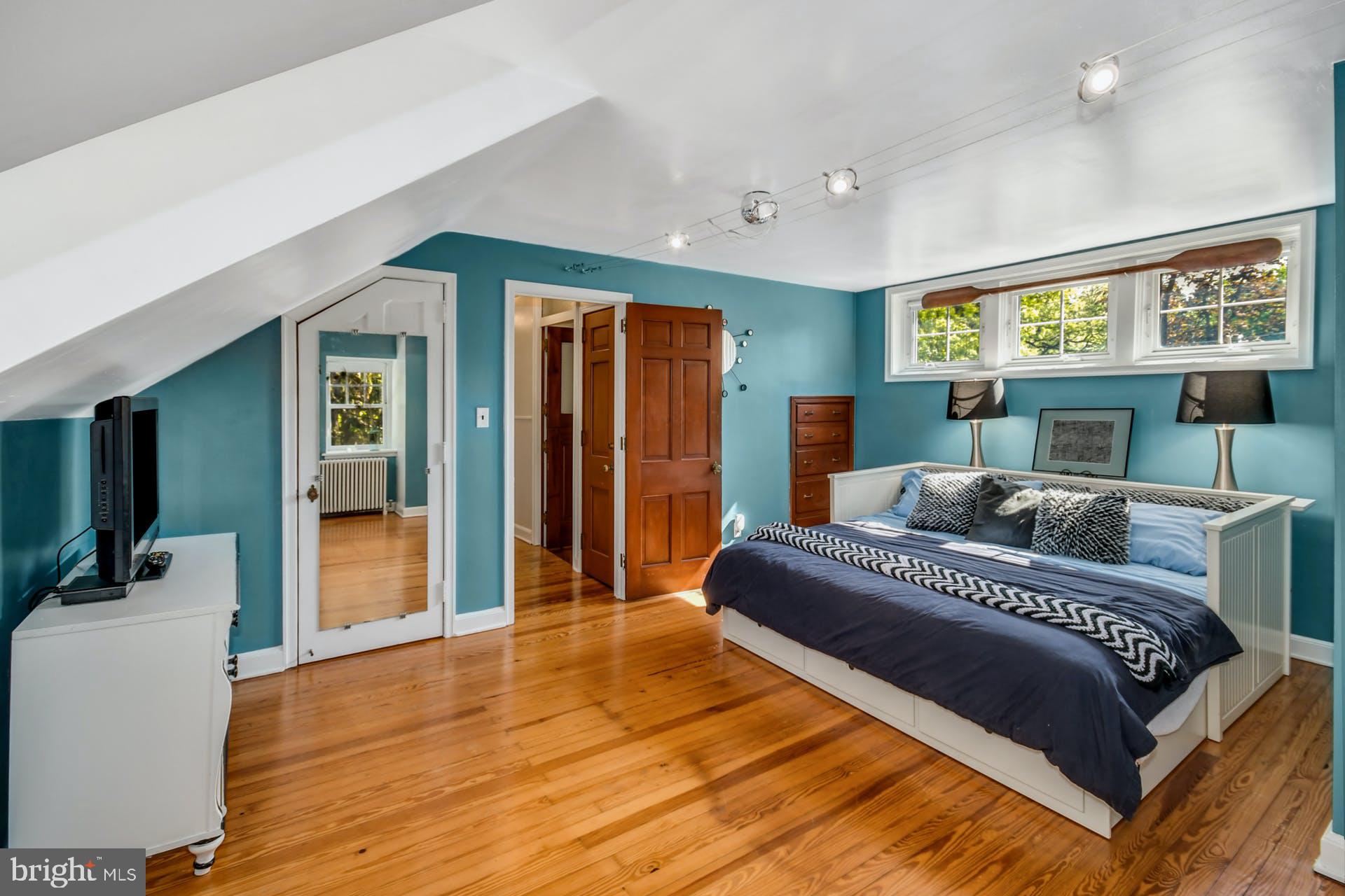 2022 Mill Creek Road Macungie, PA 18062 - Photo 17 of 30