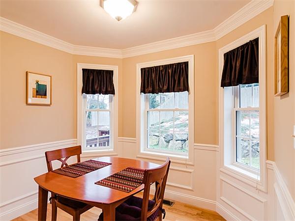 26 Florence Road Waltham, MA 02453 - Photo 5 of 27 Gallery Image 5