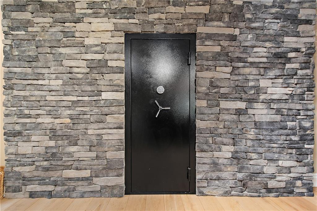 548 Lang Road Sewickley, PA 15143 - Photo 29 of 49 a brick wall