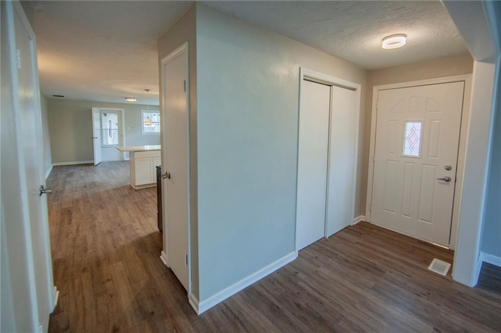 205 Adams Street Pendleton, IN 46064 - Photo 3 of 21