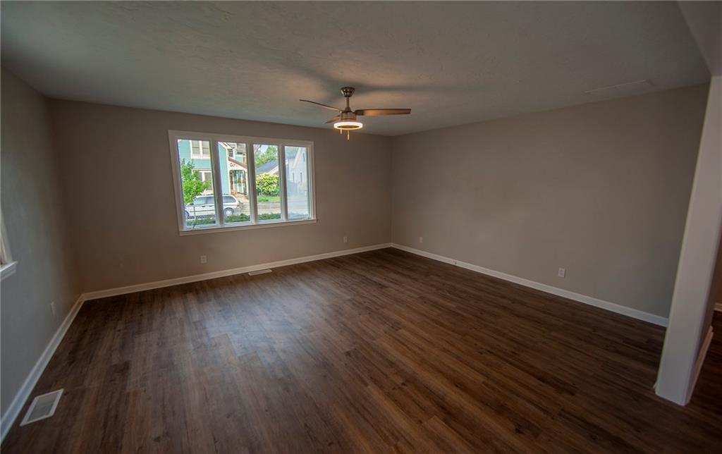 205 Adams Street Pendleton, IN 46064 - Photo 4 of 21