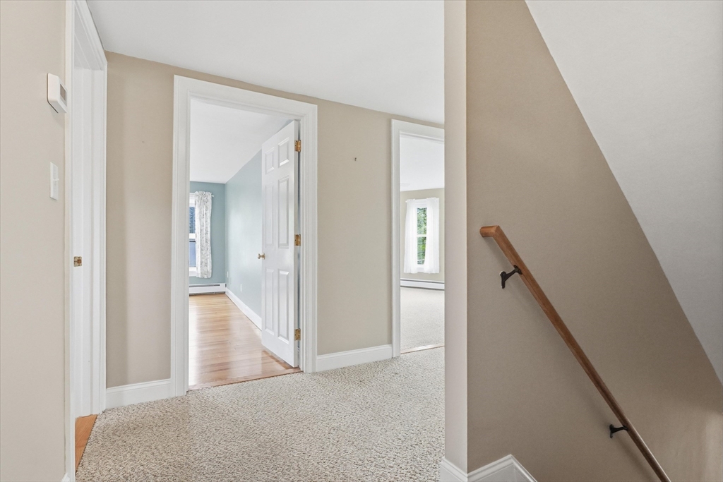 27 Haverhill Road, Unit B Amesbury, MA 01913 - Photo 17 of 36
