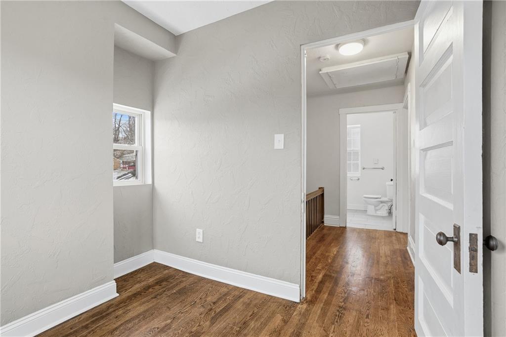 358 Pointview Road Pittsburgh, PA 15227 - Photo 19 of 47