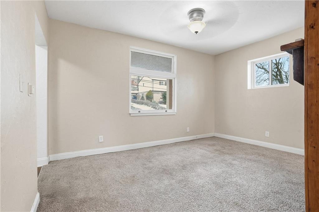 358 Pointview Road Pittsburgh, PA 15227 - Photo 26 of 47